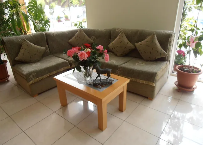 Penzion Pyrassos Néa Ankhíalos