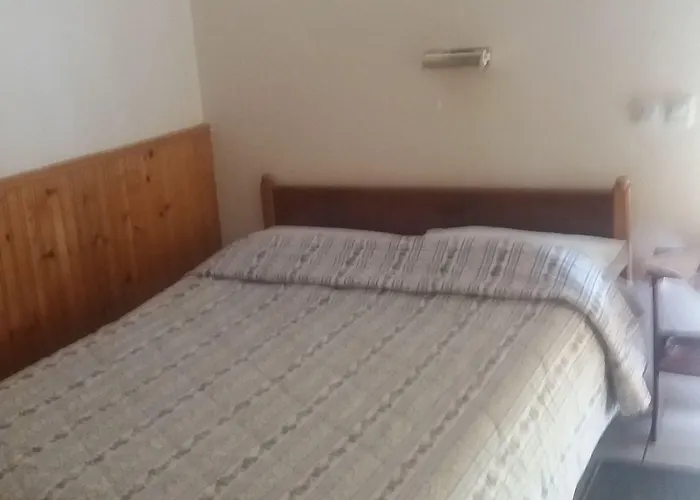 Penzion Pyrassos Néa Ankhíalos