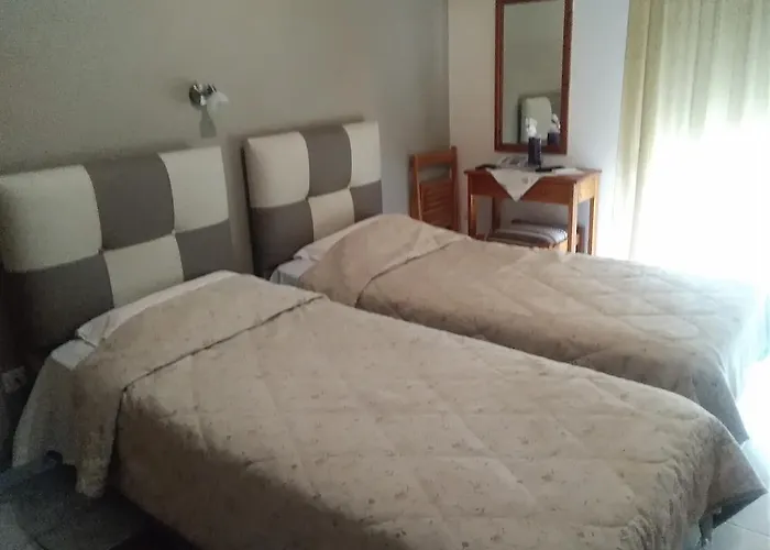 Pyrassos Néa Ankhíalos