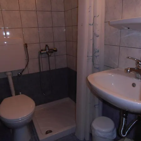 Pyrassos Néa Ankhíalos