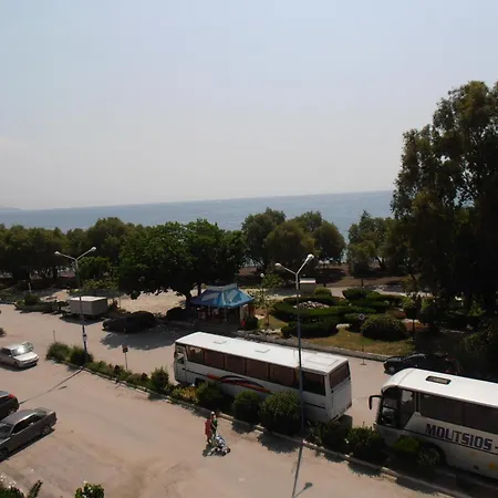 ゲストハウス Pyrassos Néa Ankhíalos