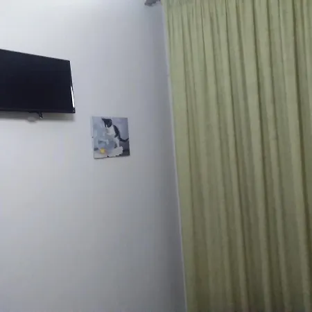 Pyrassos ゲストハウス *