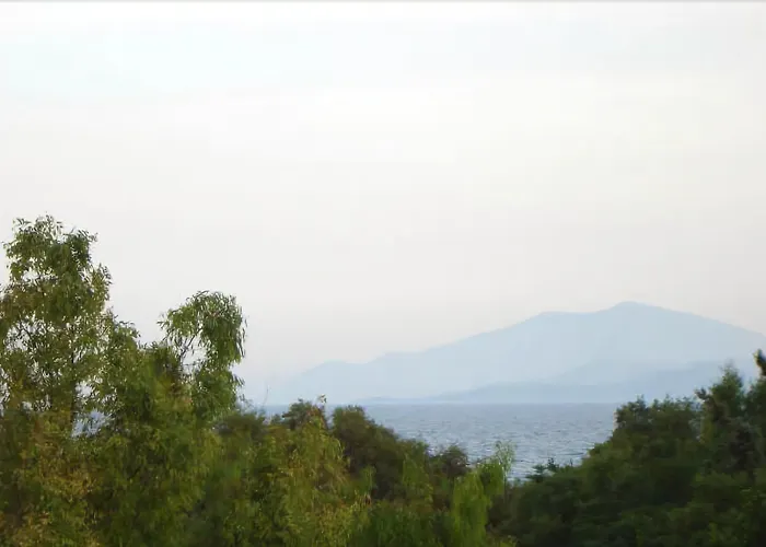 Pyrassos Guest house